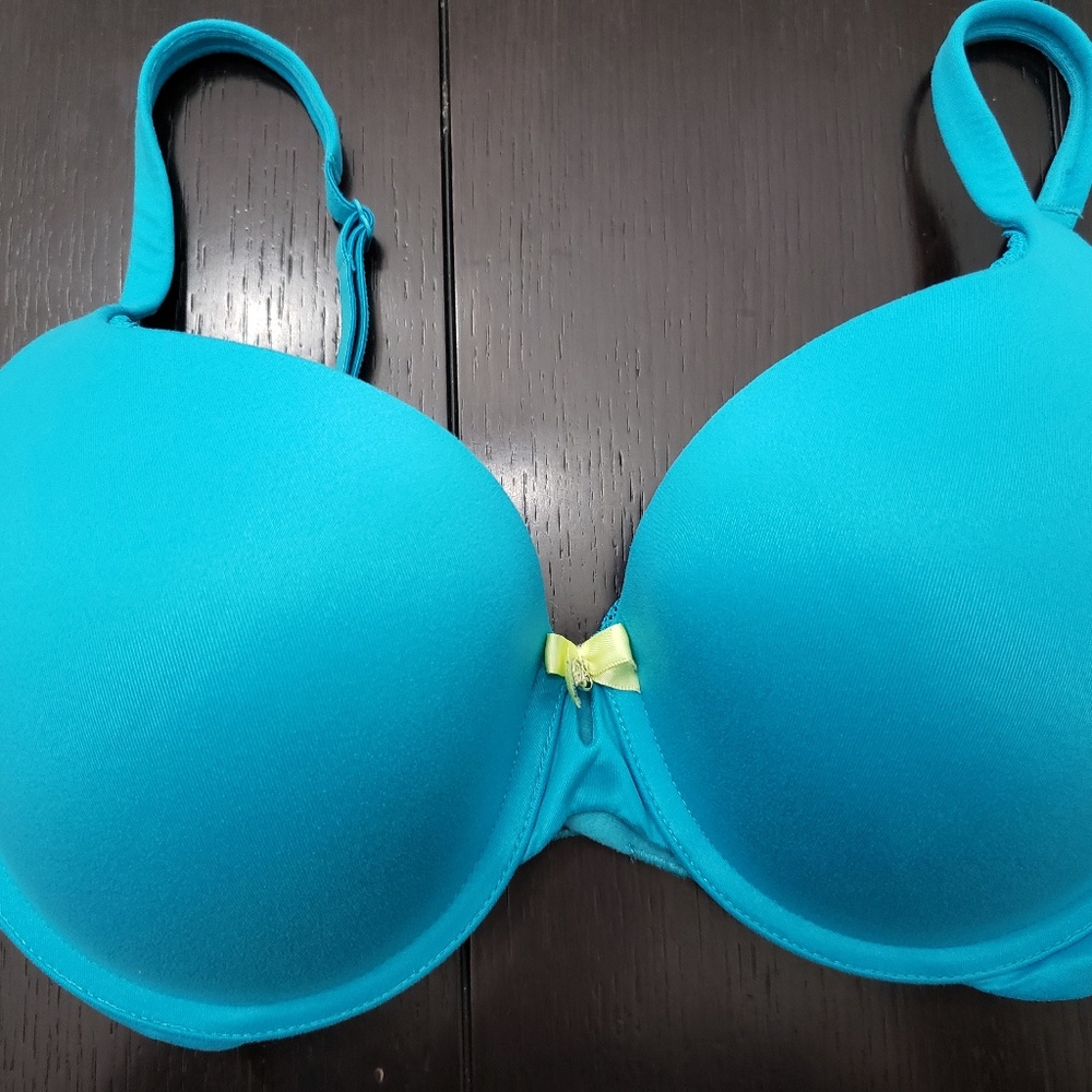 Body by Victoria Perfect Shape Push Up 32DDD/F